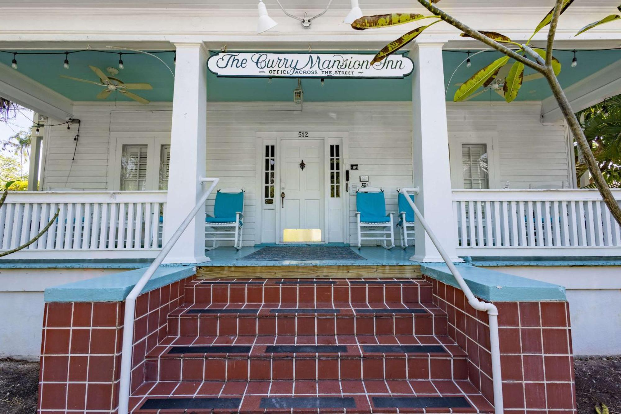 King Suite Balcony - At James House キーウェスト エクステリア 写真